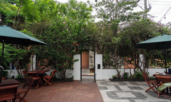 Zona 4 House | double room with shared bathroom Rio Hostel Guatemala City zona 4