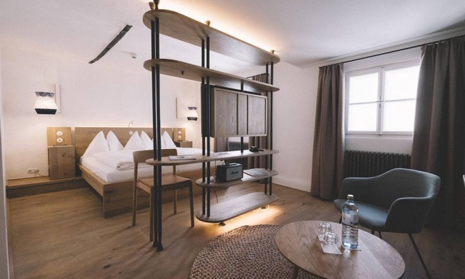 Altstadt House | Double room "large", incl. breakfast - non-refundable rate - arthotel Blaue Gans