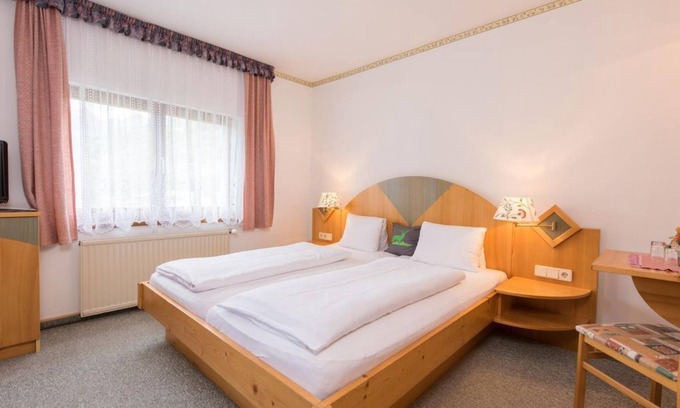 Rangersdorf House | Double room mountain view - Hotel Mölltalerhof