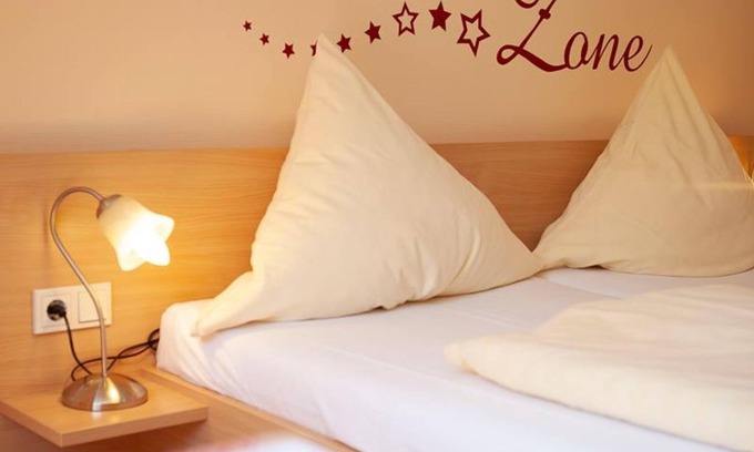 Manderscheid House | Double room shower/WC - Heidsmühle, Hotel-Restaurant
