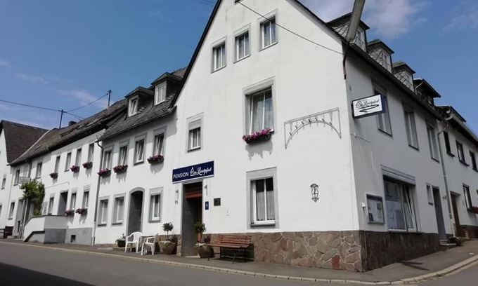 Manderscheid Cottage | Double Room Shower/WC (2 persons) - Pension am Lieserpfad