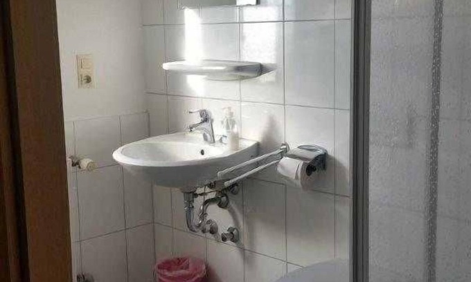 Bad Rappenau Cottage | Double room with shower/WC - new building - Adler guest room Hotel Biergarten