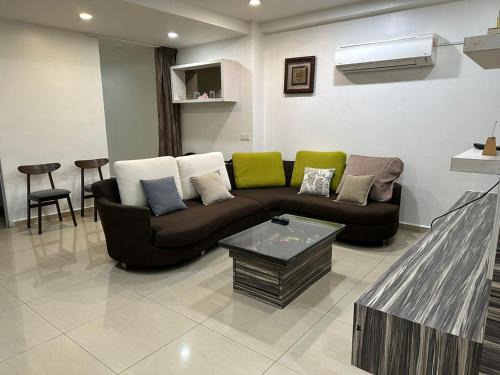 Kampung Bagan Jermal House | Double Storey House at Raja Uda with 3 rooms