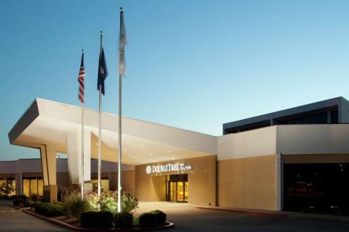 Mount Saint Joseph Hotel | DoubleTree by Hilton Cincinnati Airport