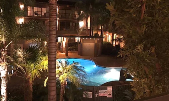 Claremont Hotel | DoubleTree by Hilton Claremont