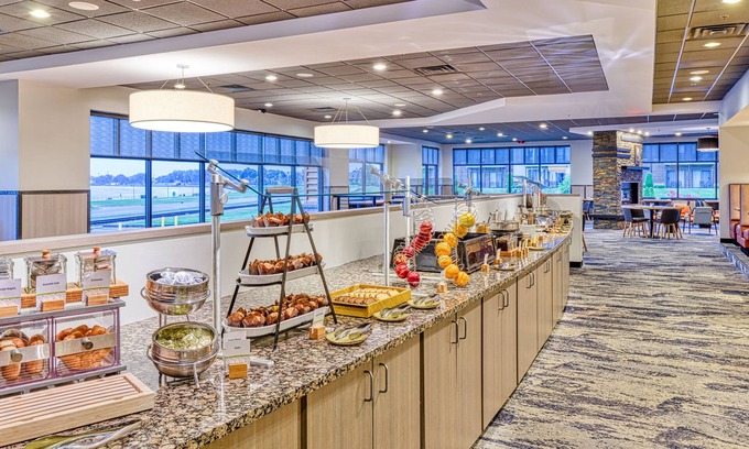 Port Huron Hotel | DoubleTree by Hilton Hotel Port Huron