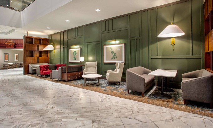 Downtown Hotel | DoubleTree by Hilton Lansing