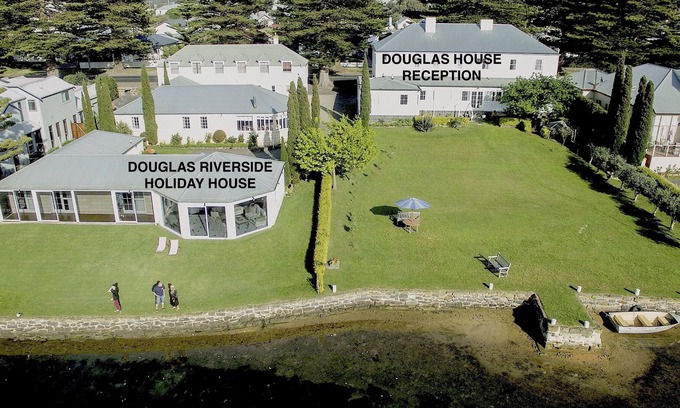 Port Fairy House | DOUGLAS RIVERSIDE HOUSE IN CENTRAL PORT FAIRY