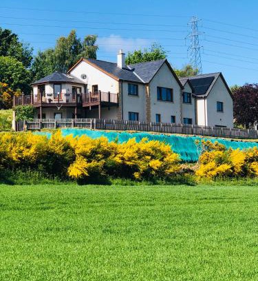 Culloden Moor Bed & Breakfast | Doura Lodge
