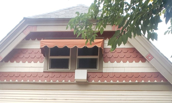 Raynolds Addition House | Downtown beautifully remodled Victorian!