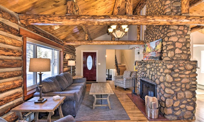 Buena Vista Cabin | Downtown Buena Vista Cabin w/Patio & Grill!