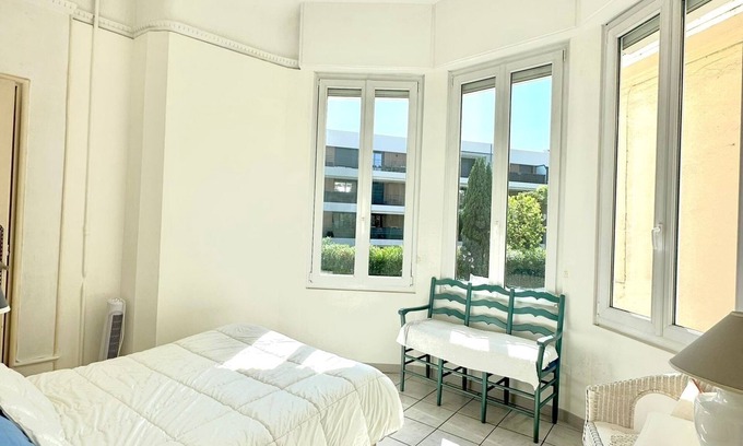 California - Pezou Apartment | Downtown Cannes T3 apartment Large terrace Pets welcome