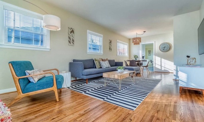 Walla Walla House | Downtown Charmer · Downtown Charmer, cozy cottage for up to 4 people