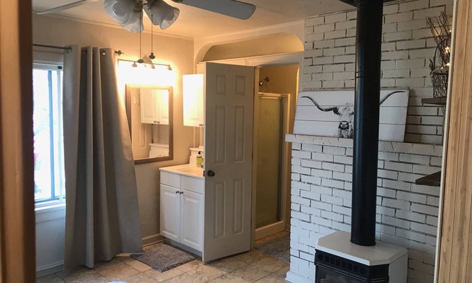 Eureka Apartment | Downtown Cozy Studio Suite