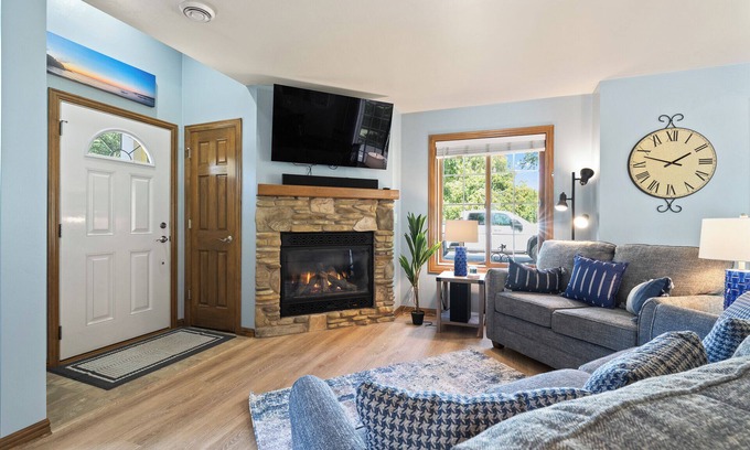 Fish Creek House | Downtown Fish Creek-Community Pool and walking distance to bars and restaurants!