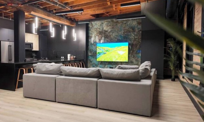 Downtown Chicago Condo | Downtown Penthouse Huge Patio with Great View