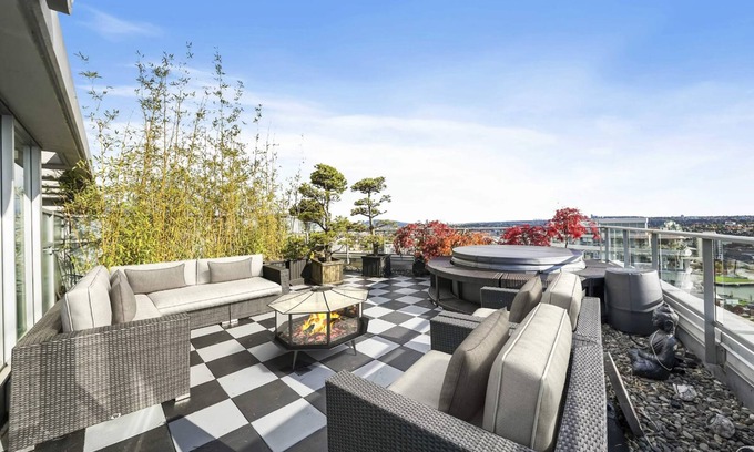 Crosstown House | Downtown penthouse with hot tub, pool, spectacular view & 2-story terrace