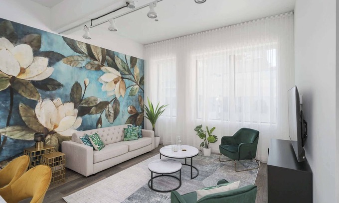 Downtown Montreal Apartment | Downtown| Stylish 2BDR-2BA|6Guests