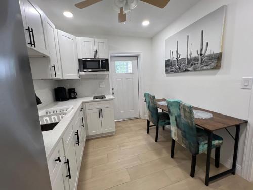 North Hyde Park Apartment | Downtown Tampa 1B-1B #3