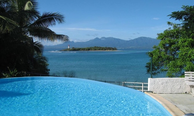 Perinet Apartment | Dream apartment with infinity pool and view on the islet of Gosier