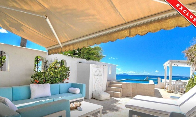 Pelican Key House | Dream Beachfront Home : Stunning sea views, private pool and walking distance