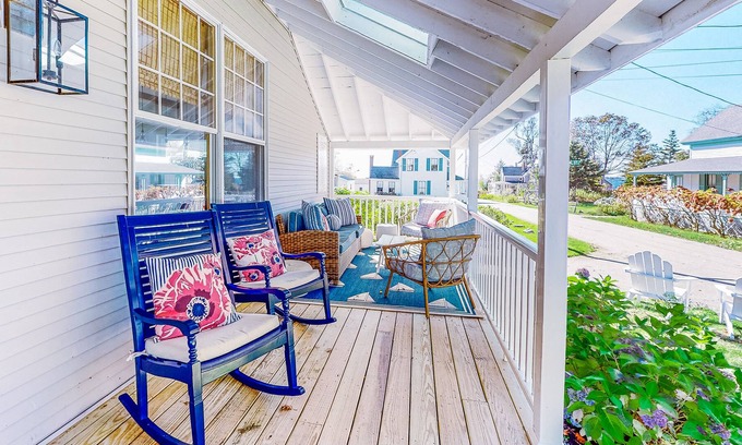 Ocean Point House | Dream cottage with ocean views, fireplace, wraparound porch, & washer/dryer