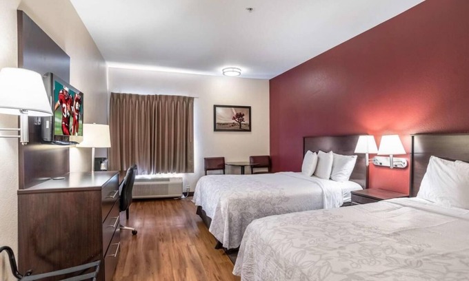 Downtown San Antonio Hotel | Dream Family Vacation! 2 Spacious Units, Near Freeman Coliseum, Pets Allowed!