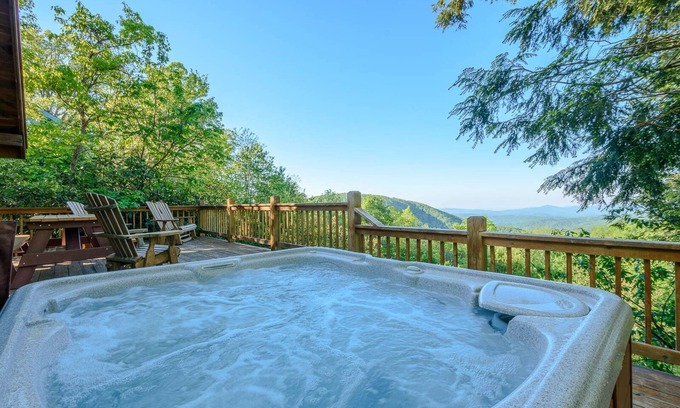 Blowing Rock Cabin | Dream Mountain Retreat with Views