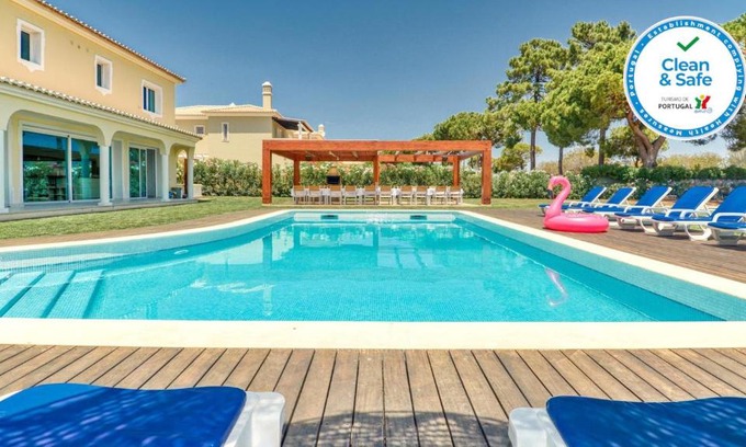 Quarteira Villa | Dream Villa with Luxury Services - PROMOTION Last dates!