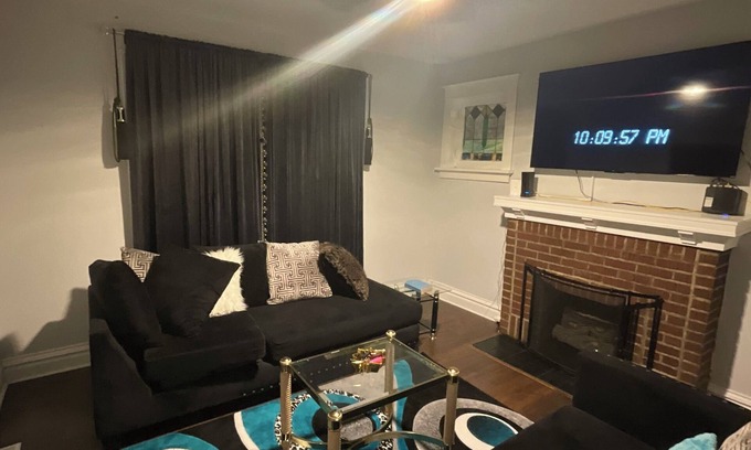 Gravois Park Apartment | DreamAwayHome Metro