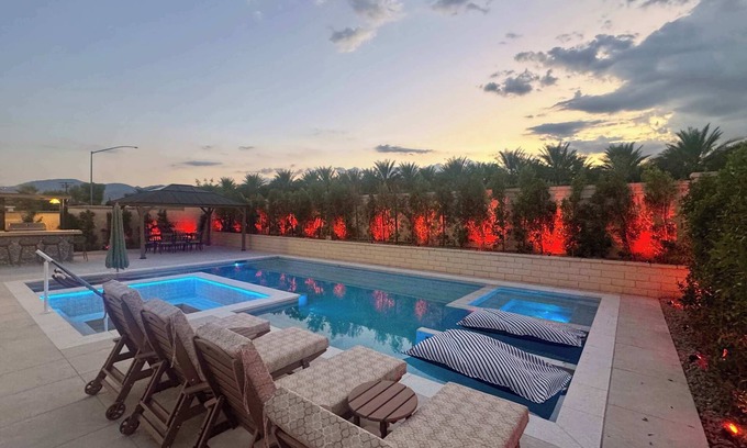 Coachella House | DreamCatcher Resort: 6B/Pool/Spa/FOOTGOLF/bbq/Game Room