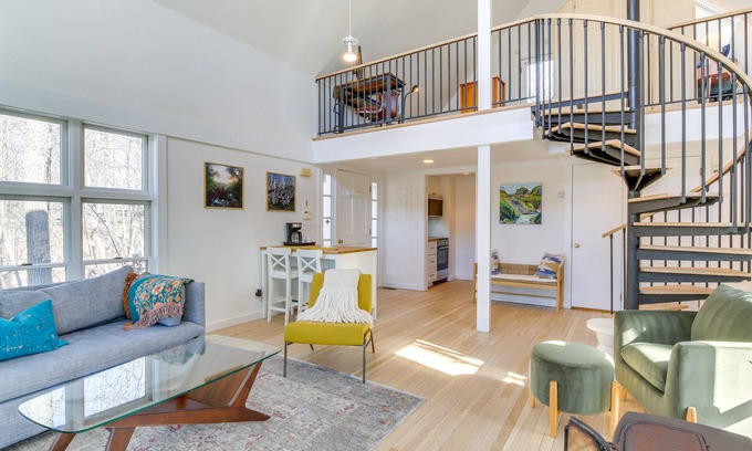 Philipstown Cottage | Dreamy Hudson Valley Cottage w/State Park Views