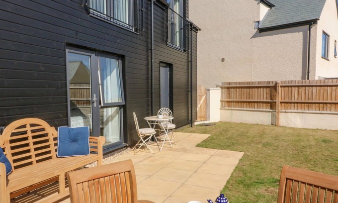 Malborough House | DRIFTWOOD, 29 FURZEDOWN ROAD, pet friendly in Malborough