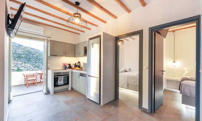 Herronisos Apartment | Droufakos’ home - Beachfront Lux 2BD apt. w. Views