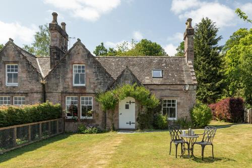 Thornhill House | Drumlanrig Mains Cottage