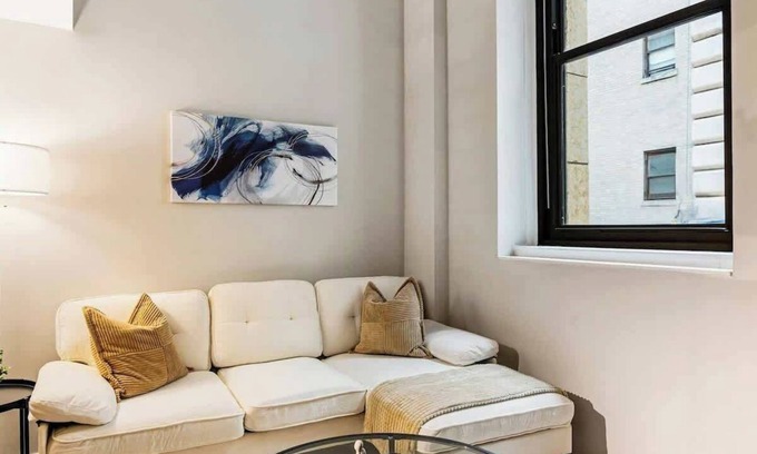 Central Business District Apartment | DT Gym, Pool, Rooftop, 5 min walk to Stadiums