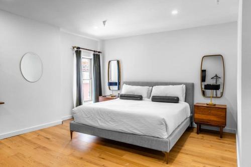 Bangor Apartment | DTWN Bangor, Historic Hotel, KING BED, WIFI, Roku TV, Room # 403