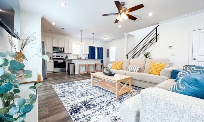 Wilmington House | Dual Homes, 8 Beds: A Double Delight in Wilmington!