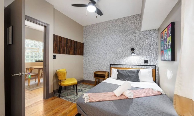 Bronzeville Bed & Breakfast | Dubois Guest House Room 301