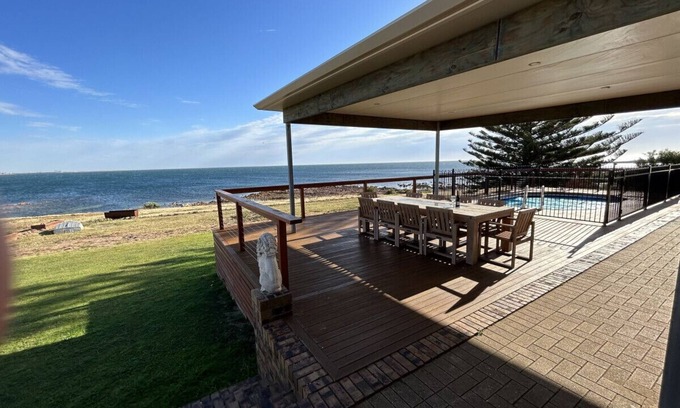 North Beach House | Dukes of Yorkes - Wallaroo Beach Frontage - Entire Home
