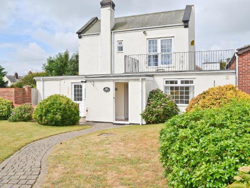 Caister-on-Sea House | Dune Cottage