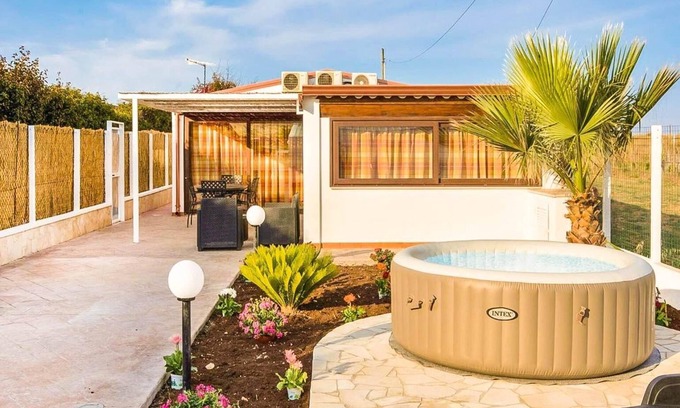 Scicli Villa | Dune Giardino - Three Bedroom Villa, Sleeps 6