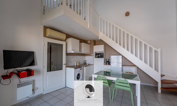 Palavas-les-Flots Apartment | Duplex 2e Ligne Palavas Clim Terrasse Ascenseur + Parking