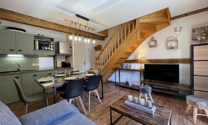 Saint-Sorlin-d'Arves Apartment | Duplex - 4/5 personnes