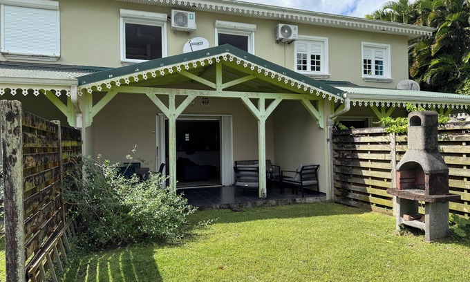 Fontaine de Moutte Apartment | Duplex apartment with terrace and unobstructed view - Quiet and secure