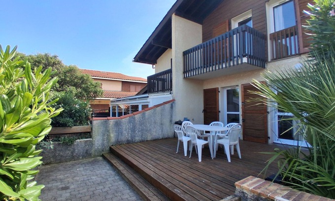Le Penon House | Duplex Villa with Pool Near Seignosse Beach and Shops