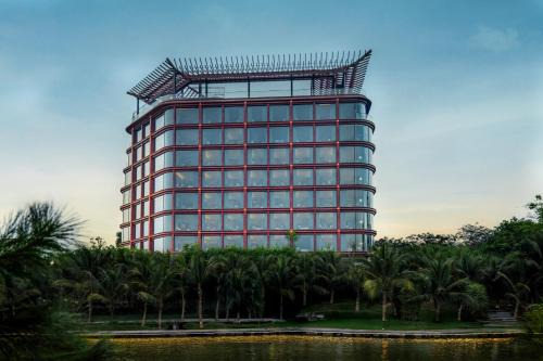 Nhat Tan Hotel | Dusit Le Palais Tu Hoa Hanoi