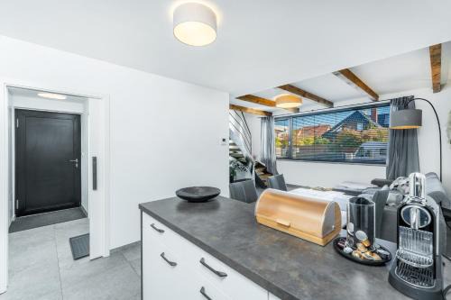 Prague 16 Apartment | Dvouložnicový mezonetový apartmán se dvěma koupelnami v rodinné vile