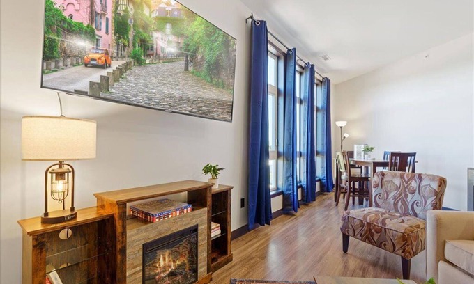 Dyersville Condo | Dyersville Magic Condo #316