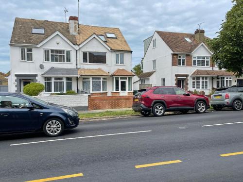 Cliftonville House | E24 Group Guest House